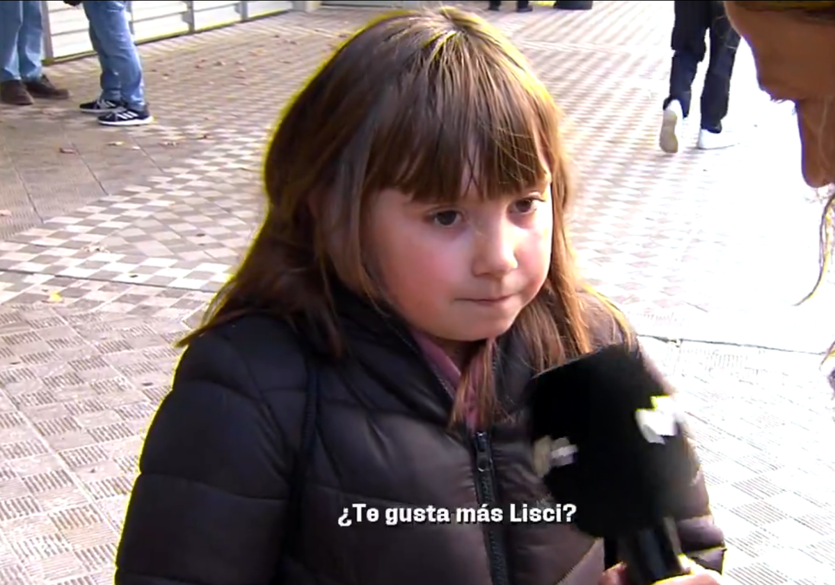 Nagore, la niña de 8 años que analiza la temporada de Osasuna como una experta: «Algunos fichajes no me han gustado»